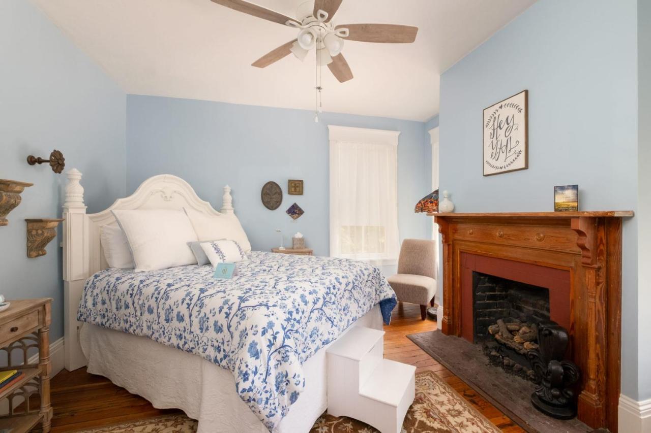 Savannah Suite Гейнсвил Екстериор снимка